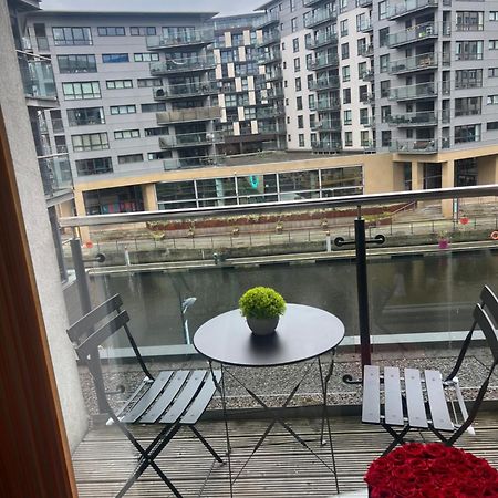 Clarance Docks Apartment Λιντς Εξωτερικό φωτογραφία