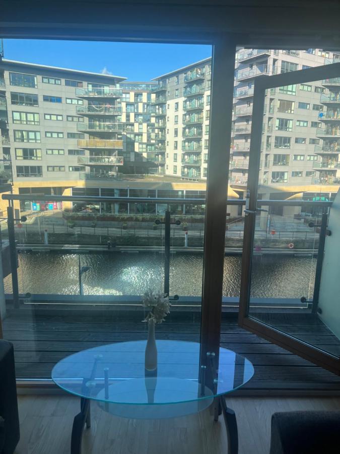 Clarance Docks Apartment Λιντς Εξωτερικό φωτογραφία